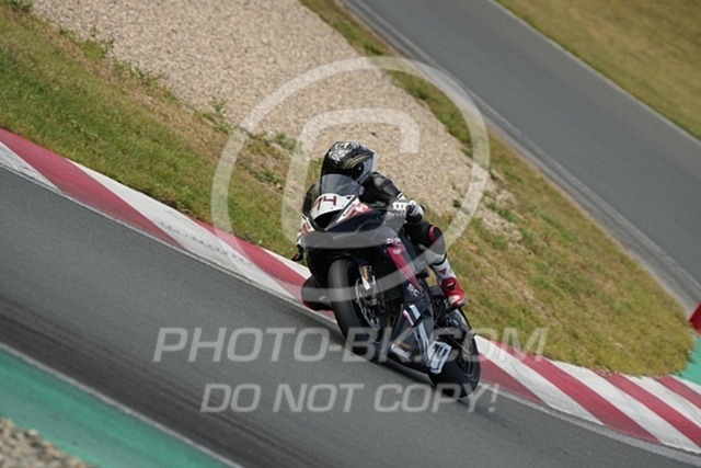 2024_08_16_PBK_23501 | Sportfotografie; SlowMotion; Video; Rennstrecke; Hafeneger; Speer; Racing; RSE; BMW; CBO; Trackday; Motorsportarena; Hockenheimring; Brno; Most; Barcelona; Valencia