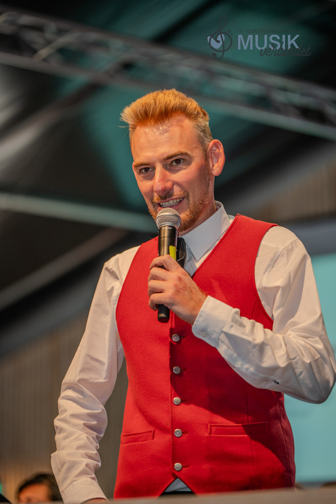 DSC_5564 | "Fussifoto.com – Ihr Ansprechpartner für hochwertige Fotografie! Entdecken Sie kreative Bilder und professionelle Dienstleistungen. Kontaktieren Sie uns für Ihre Projekte!"