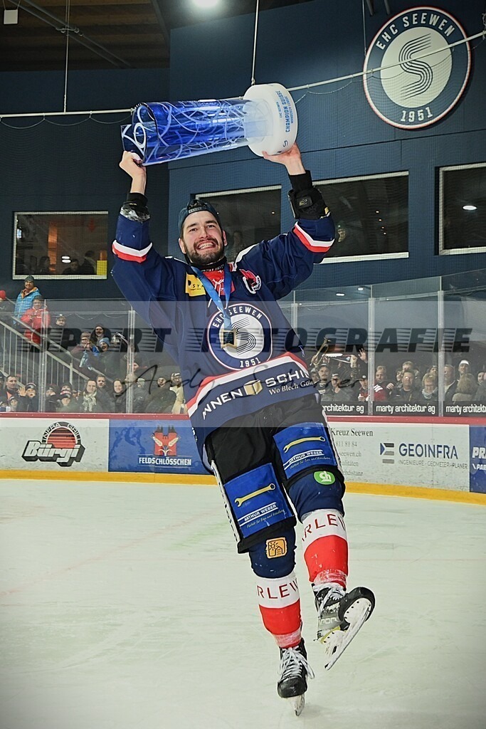 aaaaaDSC_3871 | Kaufen Sie Sportbilder im Onlineshop von Andy Scherrer Sportfotografie. Faszinierende Bilder von Sportevents aus der ganzen Schweiz. Fussball, Frauenfussball, Unihockey, Handball, Schwingen und weiteren Sportarten. - Realisiert mit Pictrs.com