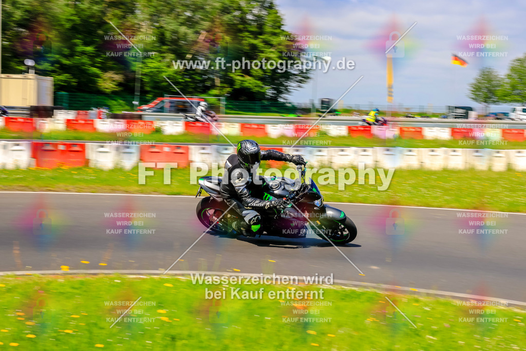 VBK-8071 | Hier findet Ihr Bilder von Touristenfahrten auf der Nürburgring Nordschleife oder von anderen Veranstaltungen die ich besucht habe. Viel Spass beim Durch Schauen 