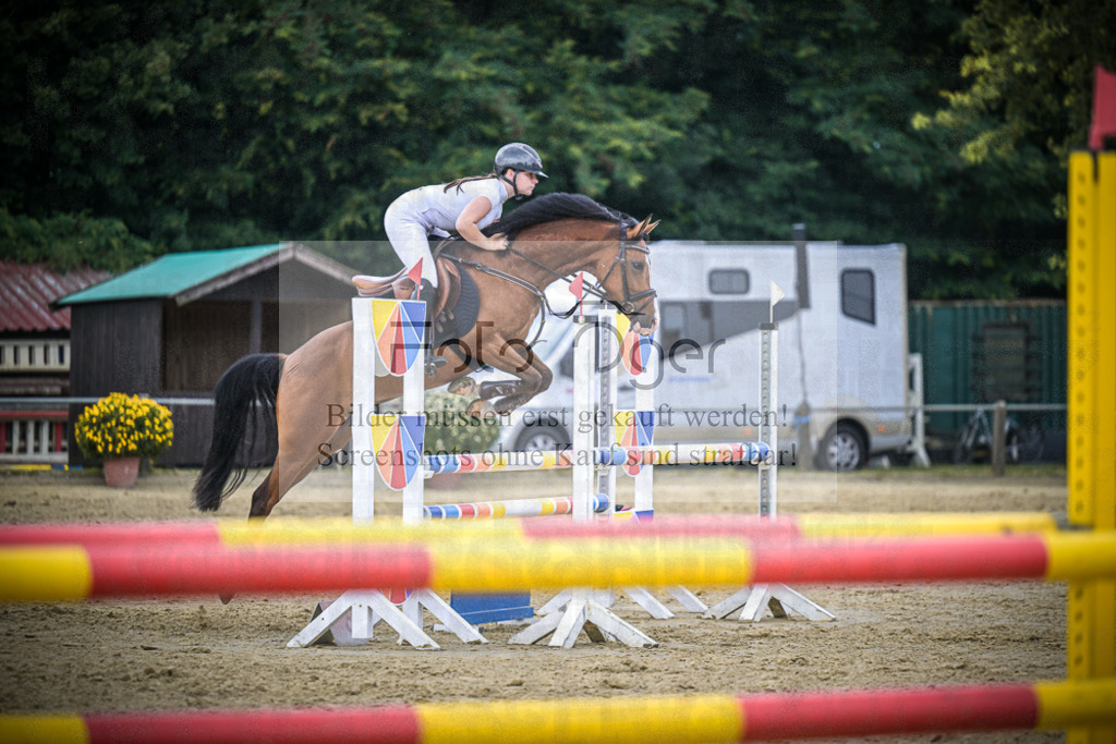 DOS_9735 | Entdecke hochwertige Reitturnierfotos von Foto Oger. Professionell, emotional und authentisch – jetzt Lieblingsmomente im Shop bestellen.Deutschlandweite Turnierfotografie. - Realisiert mit Pictrs.com
