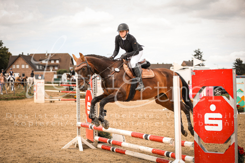 06.SoSpWB00385 | Leoni Ertmer Photography - Realisiert mit Pictrs.com