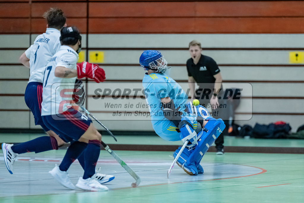 HK_20231217_107570 | 1. Bundesliga Herren Crefelder HC - Düsseldorfer HC  am 17.12.2023 Sporthalle Glockenspitz, Krefeld , Esser Quentin Torwart ( Düsseldorfer HC #24 )
