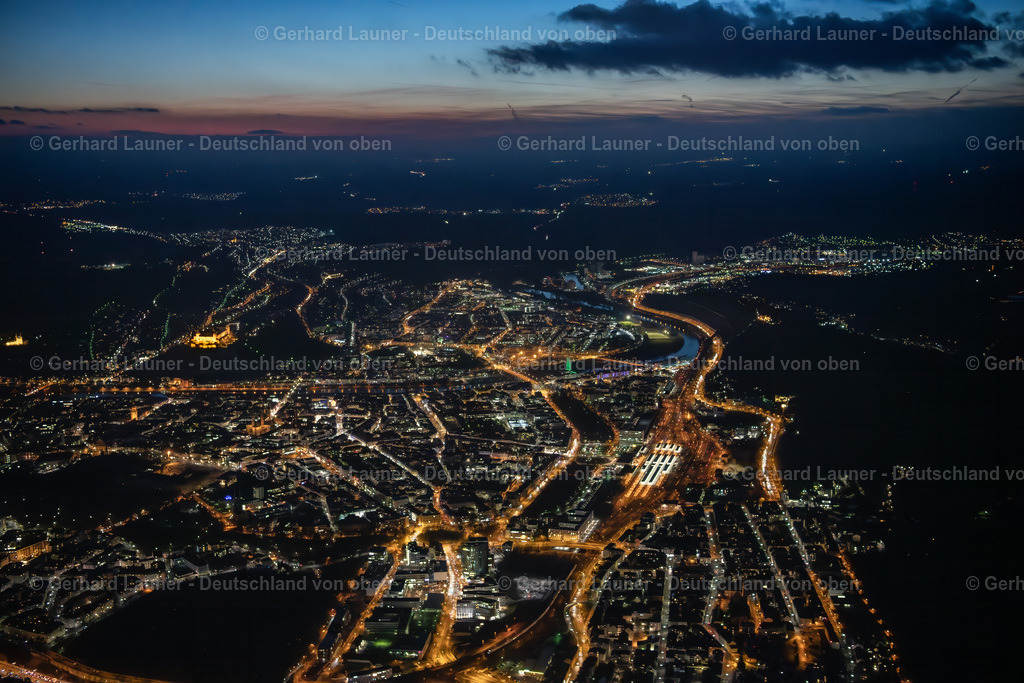 3901032 | Online-Shop für Luftbilder aus Deutschland. Seit über 45 Jahren baut Gerhard Launer das Luftbildarchiv mit unterschiedlichsten Themen stetig weiter aus.