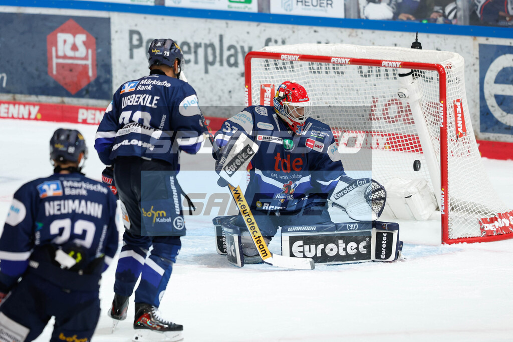 Eishockey | -Hendrik Hane -  © Sportfoto-Sale (Jan Brüggemann) - Realisiert mit Pictrs.com