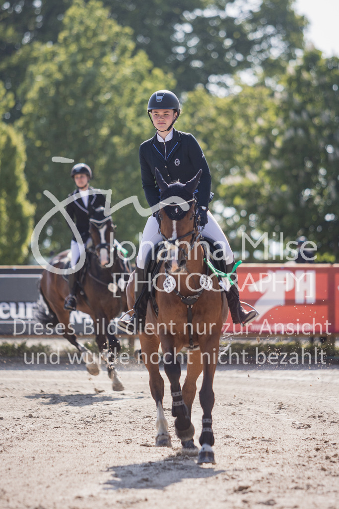 230519_MayDays_Stil-A2-U25-162 | Deine schönsten Turniermomente als professionelle Fotos! Entdecke hochwertige Pferdesport-Fotografie im Online-Shop. Jetzt Fotos finden & bestellen!