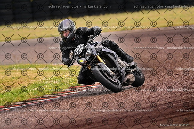 25bt02-0186 | markuskiefer.com - Realisiert mit Pictrs.com