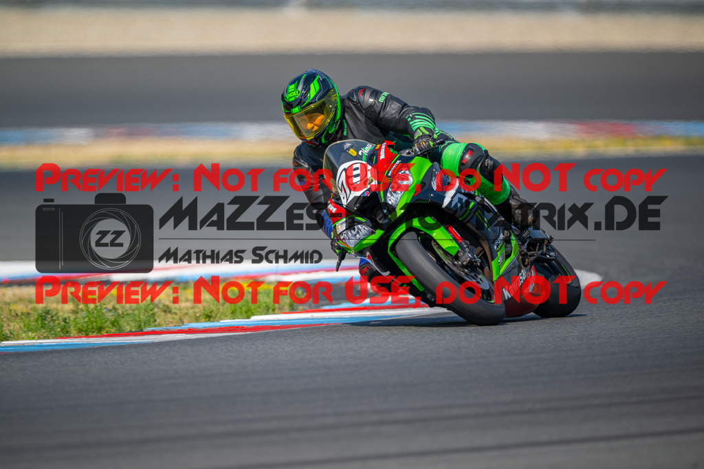 MaZZes-Fotomatrix-20260805-518504 | OPEN