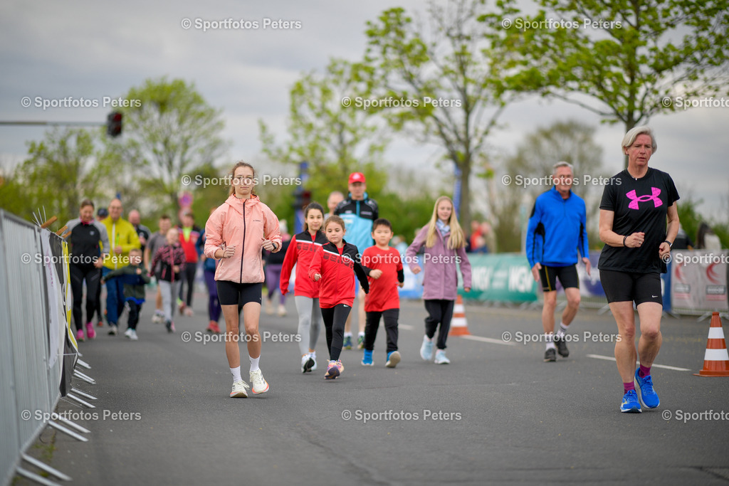 _KP17637_1 | 13.04.2025, xkaix, Leichtathletik Deutsche Meisterschaft 2025, Straßengehen v.l.  - Realisiert mit Pictrs.com
