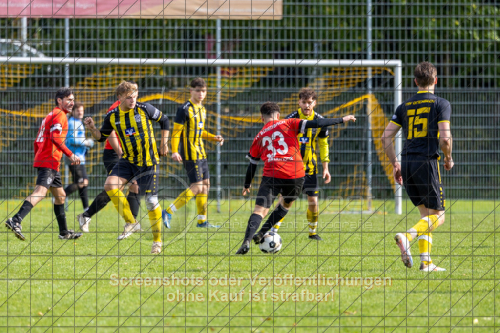 20251005_142418_0380 | #,TSV Ottenbach (gelb) vs. TV Birenbach (rot), Fussball, Kreisliga B8, Bezirk Neckar/Fils, 07. Spieltag, Saison 2025/2026, Rasenplatz, Rasensportplatz, Im Buchs, 73113 Ottenbach, 05.10.2025 - 13:00 Uhr,Foto: PhotoPeet-Sportfotografie/Peter Harich
