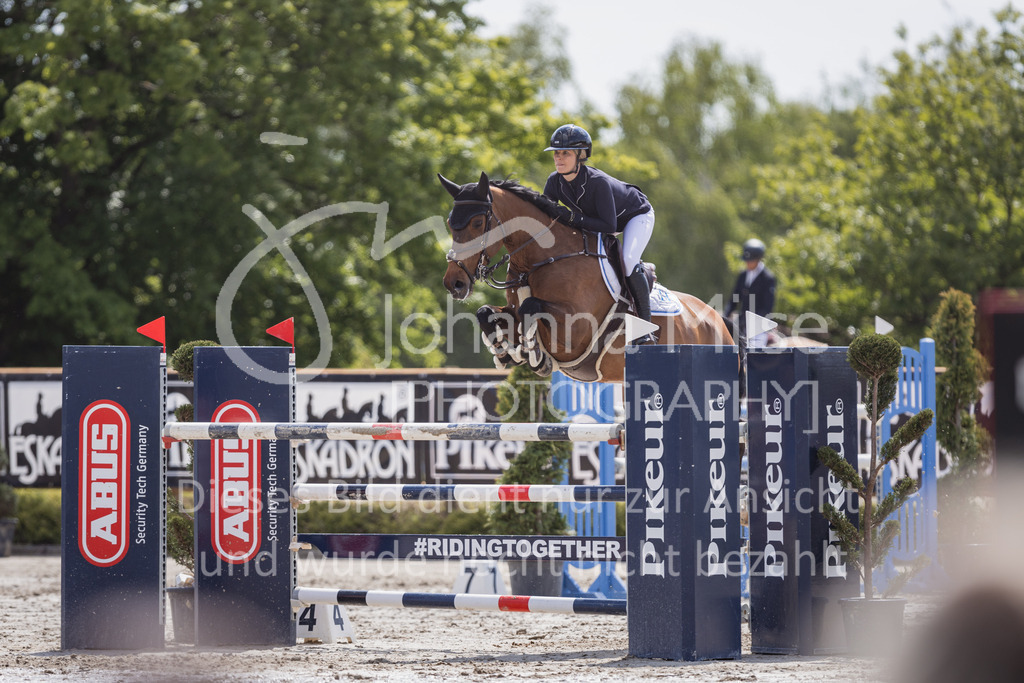 230519_MayDays_M__-Spr-931 | Deine schönsten Turniermomente als professionelle Fotos! Entdecke hochwertige Pferdesport-Fotografie im Online-Shop. Jetzt Fotos finden & bestellen!