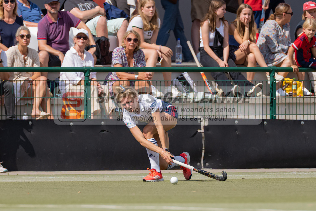 HK_20220903_109568 | 1. Bundesliga Damen Düsseldorfer HC - Berliner HC am 3.9.2022 DHC Düsseldorf, Düsseldorf , Emma-Sophie Hessler ( Düsseldorfer HC #7 )
