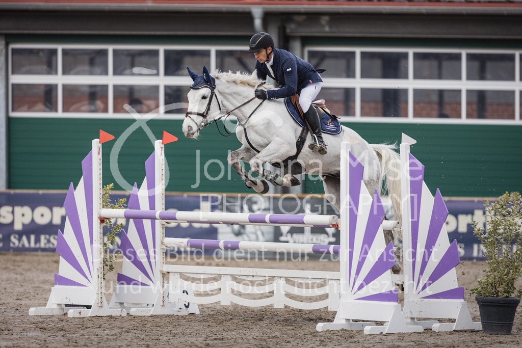 230411_Mühlen_03SprPf-L-310 | Deine schönsten Turniermomente als professionelle Fotos! Entdecke hochwertige Pferdesport-Fotografie im Online-Shop. Jetzt Fotos finden & bestellen!