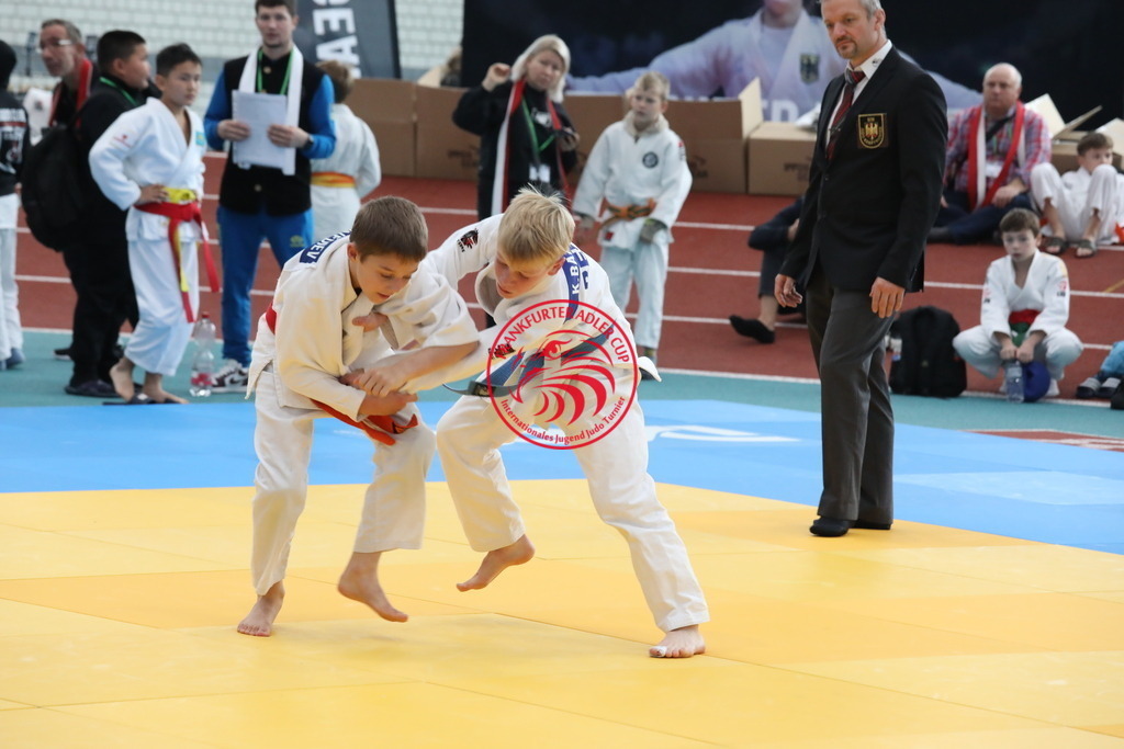 1J7A2032 | Fotos vom Adler Cup - Pictures from Adler Cup

Hier findet Ihr alle Eindrücke und großen Momente der Adler Cup Wochenenden. Here you will find all impressions and great moments of the Adler Cup weekends. - Realisiert mit Pictrs.com