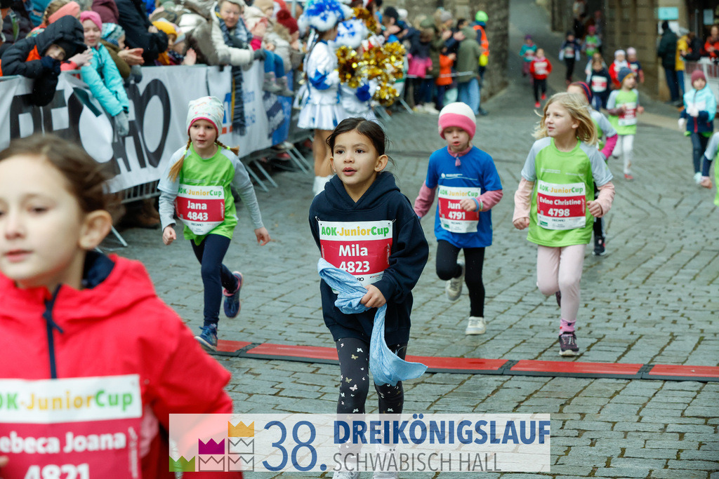 400m AOK Junior Cup | 3 Koenigslauf 2024 400m AOK Junior Cup - Realisiert mit Pictrs.com