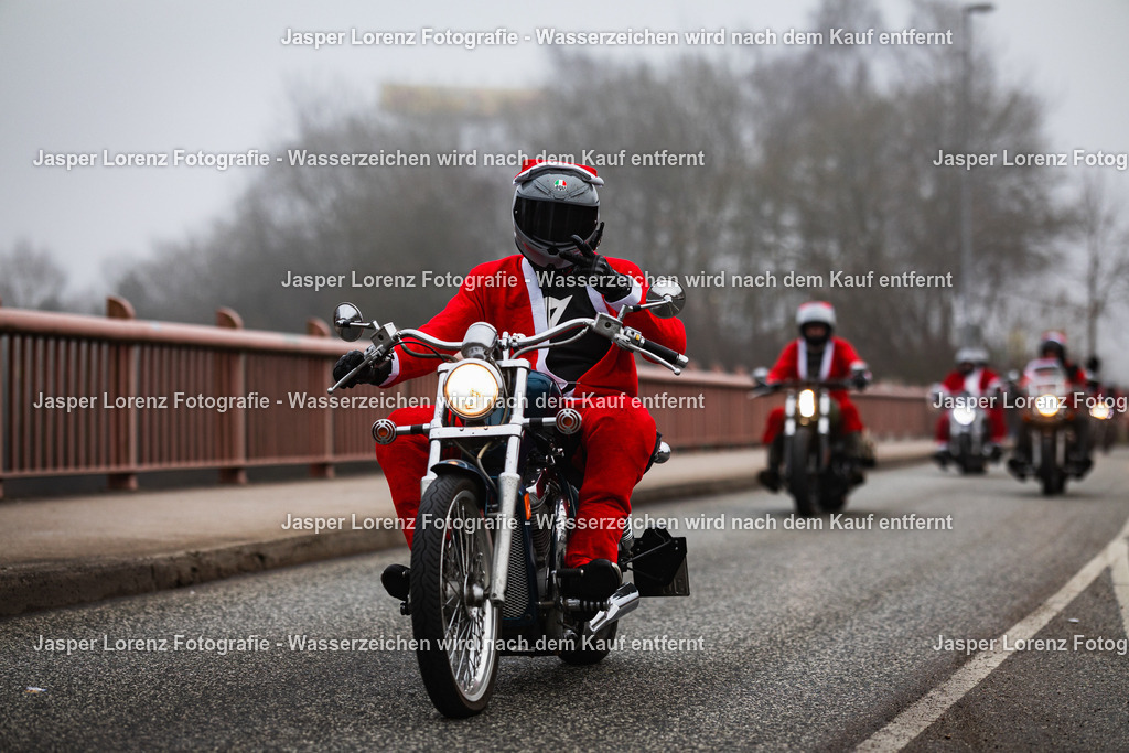 X-Mas Ride I Kiel I 2025 | Jasper Lorenz Fotografie - Realisiert mit Pictrs.com