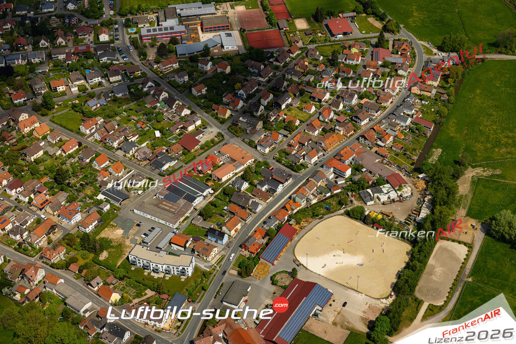 Das Luftbild der Stadt Mitwitz wurde 2022 vom Flugzeug heraus erstellt (keine Drohnen-Aufnahmen) Aufnahmehöhe ca.450 Meter- hohe Bildauflösung und Druck-Qualität. Garantiert!