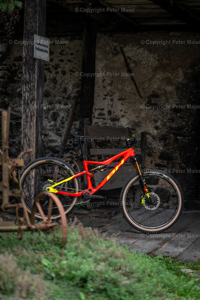 Müller_BH_2023-2000 | piet_flosse