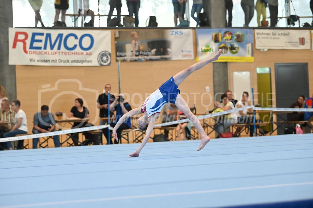104. Zürcher Kunstturnertage Neftenbach - 14. May 2022 | 104. Zürcher Kunstturnertage Neftenbach
Turnhalle Ebni, Neftenbach
Programm 3/4 (P3/P4)
Bild: Sportfotografie Markus Aeschimann | www.markus-aeschimann.ch - Realisiert mit Pictrs.com