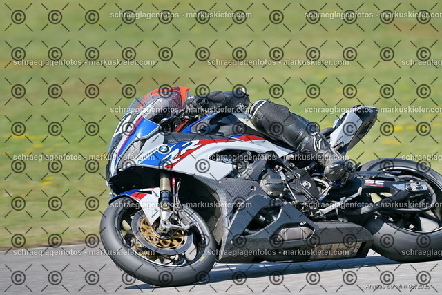 26BT01-1600 | 027 - Realisiert mit Pictrs.com