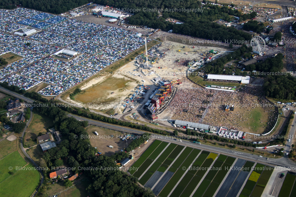 Weeze Parookaville 2022_ Creative_Airphotography H.Klöpper-6089 | Parookaville 2022 Weeze. Das größte Elektro Event Festival mit 220.000 Besucher. Zeltstadt - Realisiert mit Pictrs.com