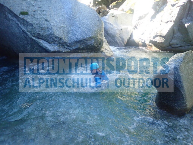 P9190071 | Bestelle die Bilder deines Berg- oder Wasser-Abenteuers mit Mountain Sports bequem von zu Hause aus direkt über unseren Online Fotoshop von pictrs.com. - Realisiert mit Pictrs.com