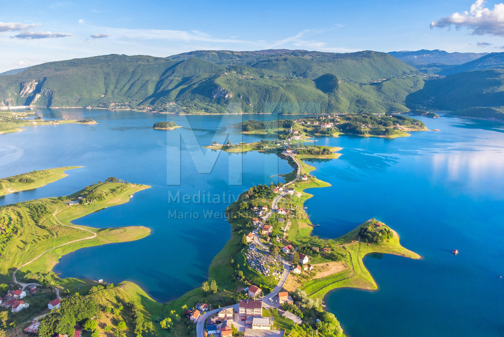 Ramsko Jezero | Das Foto ist urheberrechtlich geschützt und darf nicht ohne schriftliche Genehmigung der Autoren anderweitig veröffentlicht werden. Dies gilt auch für Bildausschnitte. - Realisiert mit Pictrs.com
