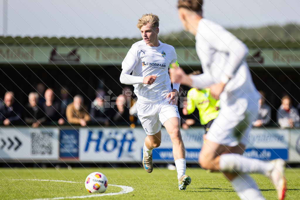 20251003_Picselweb-Fotografie_1R3_1138 | DFB Pokal 2. Runde, JFV A/O/B/H/H - SV Stuttgarter Kickers, Foto: Jörg Struwe - picselweb.de - Realisiert mit Pictrs.com