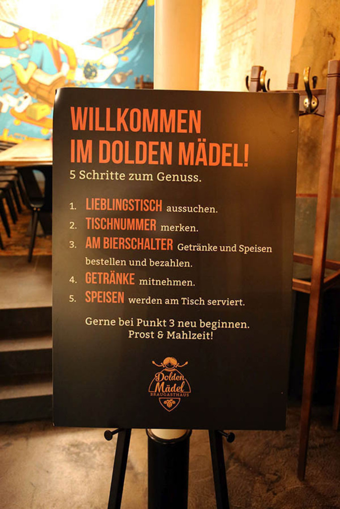 Foto: Leipzig - Dolden Mädel Braugasthaus Leipzig | Das Team hinter BILDLEXIKON LEIPZIG bündelt historische wie aktuelle Informationen über die Stadt Leipzig in Text und Bild auf einer Plattform und stellt diese der interessierten Öffentlichkeit zur Verfügung.