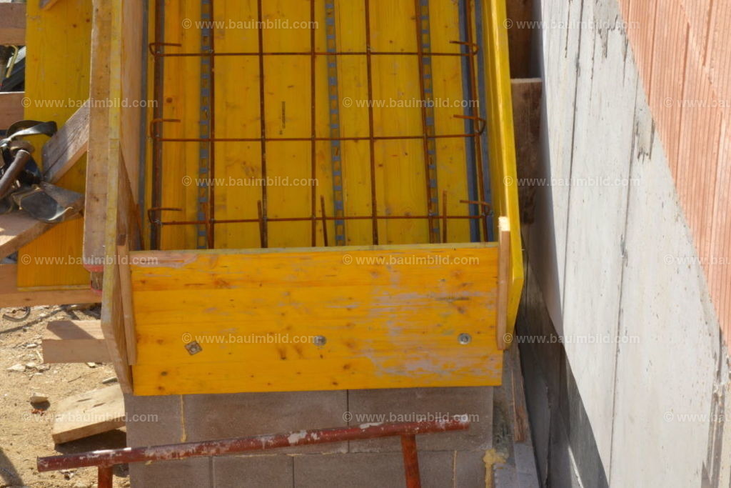 bib-lg04-betonarbeiten-0699 | Nach LV-Leistungsgruppen sortierte Detailfotos über den Bau eines Hauses. Alle Hausbau-Bilder direkt vom Urheber und Autor der Website Haus-Selber-Bauen.com