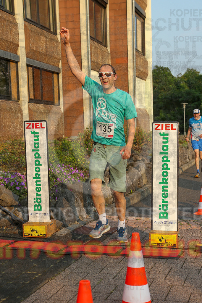 240802_1932_EX1_6536 | Sportfotografie im Rhein-Sieg Kreis, Köln, Bonn, NRW, Rheinland Pfalz, Hessen, etc. Unser Tätigkeitsfeld umfasst den Laufsport vom Volkslauf über den Marathon, Duathlon, Triathon bis zum Ultralauf wie Kölnpfad Ultra oder Schindertrail.