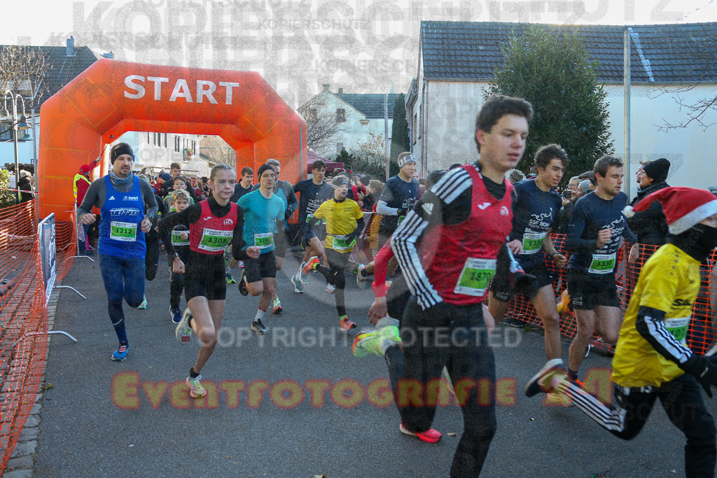 241201_1025_EX1_8088 | Sportfotografie im Rhein-Sieg Kreis, Köln, Bonn, NRW, Rheinland Pfalz, Hessen, etc. Unser Tätigkeitsfeld umfasst den Laufsport vom Volkslauf über den Marathon, Duathlon, Triathon bis zum Ultralauf wie Kölnpfad Ultra oder Schindertrail.