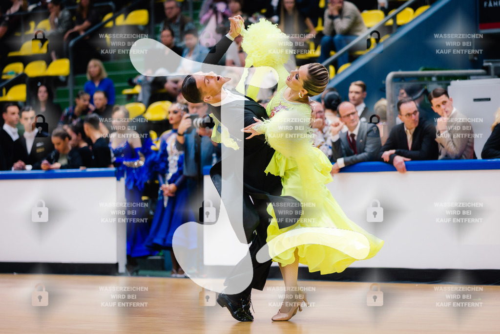 Hessen Tanzt WDSF International Open Standard 5th (86) Vladyslav Tsykhanovskyi _ Veronika Tsikhanovska (Schwarz-Weiß-Club Pforzheim)-2025-05-17-8809 | Webshop for digital downloads and prints of dance sport, event & show photographer Julian Link - Realisiert mit Pictrs.com