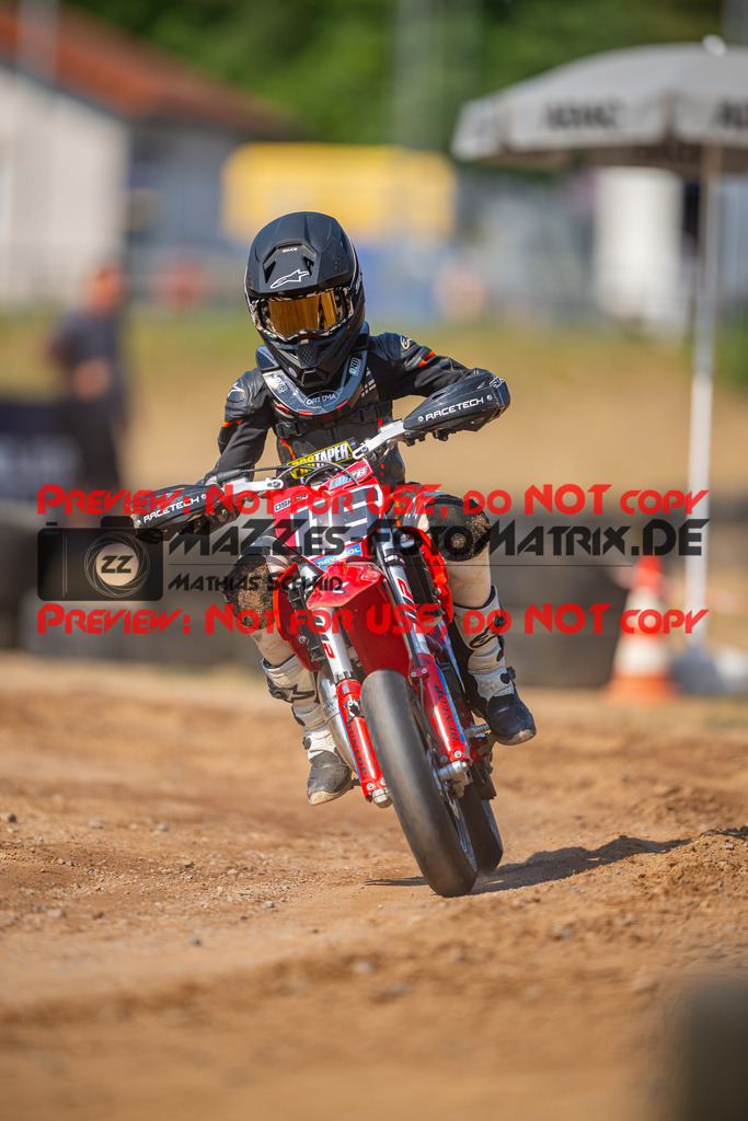 MaZZes-Fotomatrix-20260815-605331 | ROOKIES
