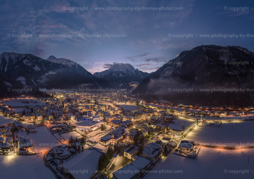 Mayrhofen Abends im Winter copyright  Thomas Pfister-1 | PHOTOGRAPHY BY THOMAS PFISTER