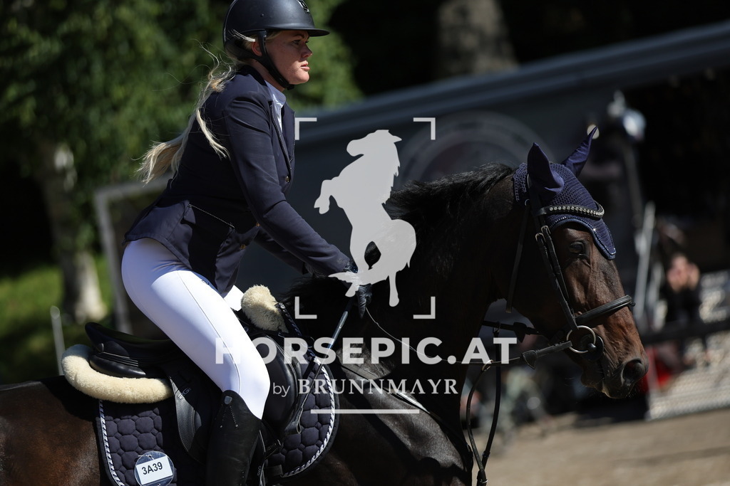 0P6A5372 | Willkommen bei Brunnmayr - Design & Fotografie – Ihrem Spezialisten für Reitturniere und Pferdeveranstaltungen in Oberösterreich, Salzburg und Bayern! Seit über 17 Jahren sind wir leidenschaftlich dabei.