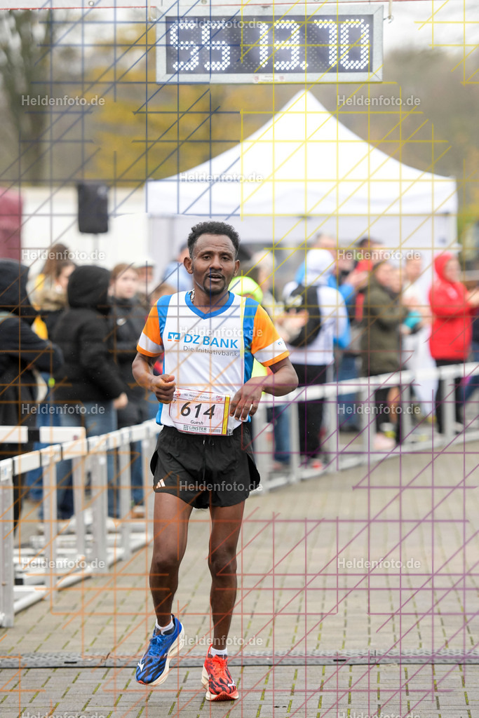 Neusser Erftlauf 2025  | 15km Neusser Erftlauf 2025 Foto: Heldenfoto.de