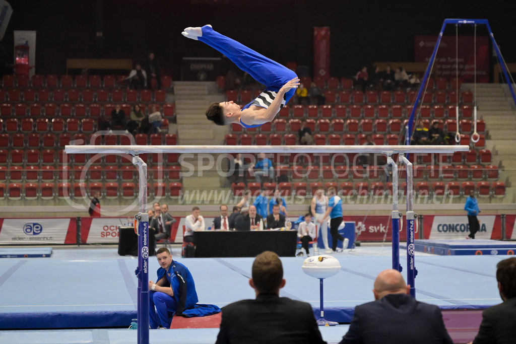 Schweizer Meisterschaften Kunstturnen Mannschaften Männer (A) - 22. November 2025 | Schweizer Meisterschaften Kunstturnen Mannschaften Männer (A)AXA Arena, WinterthurBild: Sportfotografie Markus Aeschimann | www.markus-aeschimann.ch - Realisiert mit Pictrs.com