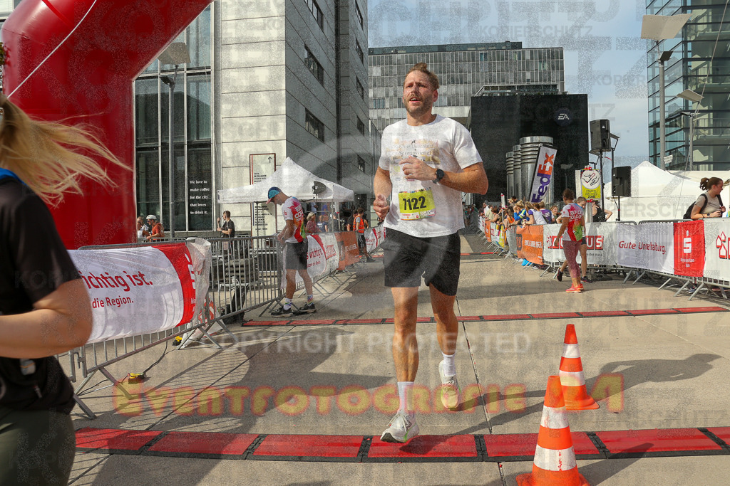 250920_1532_EX1_9884 | Sportfotografie im Rhein-Sieg Kreis, Köln, Bonn, NRW, Rheinland Pfalz, Hessen, etc. Unser Tätigkeitsfeld umfasst den Laufsport vom Volkslauf über den Marathon, Duathlon, Triathon bis zum Ultralauf wie Kölnpfad Ultra oder Schindertrail.