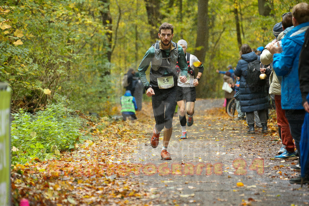 251026_1228_EX1_0459 | Sportfotografie im Rhein-Sieg Kreis, Köln, Bonn, NRW, Rheinland Pfalz, Hessen, etc. Unser Tätigkeitsfeld umfasst den Laufsport vom Volkslauf über den Marathon, Duathlon, Triathon bis zum Ultralauf wie Kölnpfad Ultra oder Schindertrail.