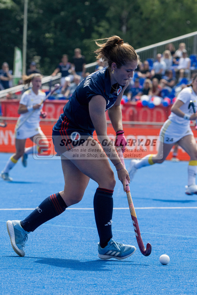 Final4_20250531-1214-Z09_2358 | Krefeld, Deutschland, 31.05.2025:  Feldhockey Final4 2025 – „Deutsche Feldhockey-Meisterschaften 2025“ im Gerd-Wellen-Hockeyanlage am 31.05.2025 in Krefeld, Deutschland. (Foto von Kramhöller/Fehrmann/Kaste)Krefeld, Germany, 31.05.2025: Feldhockey Final4 2025 – „Deutsche Feldhockey-Meisterschaften 2025“ in Gerd-Wellen-Hockeyanlage at 31.05.2025 in Krefeld, Deutschland. (Foto from Kramhöller/Fehrmann/Kaste)