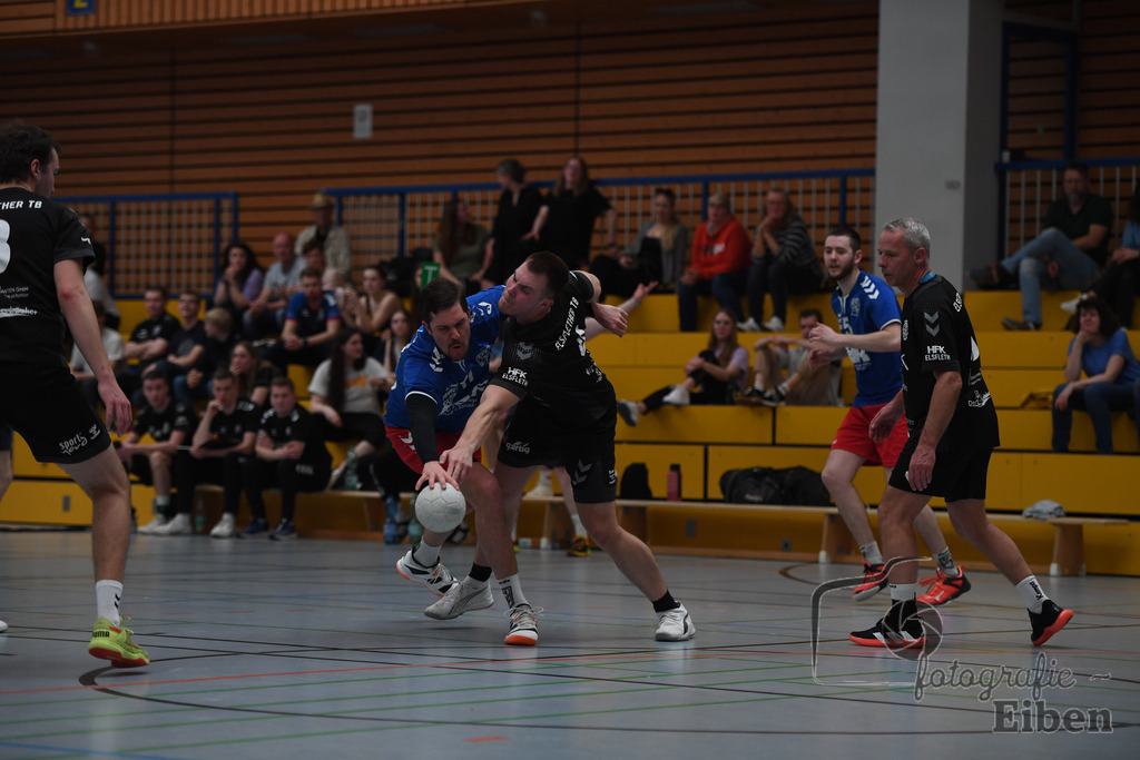 VFL Rastede-Elsflether TB 2 | VFL Rastede (blau)-Elsflether TB 2 (schwarz) am 06.04.2024 in Rastede (Sporthalle Feldbreite), Deutschland, Photo: Philip Eiben 2024 - Realisiert mit Pictrs.com