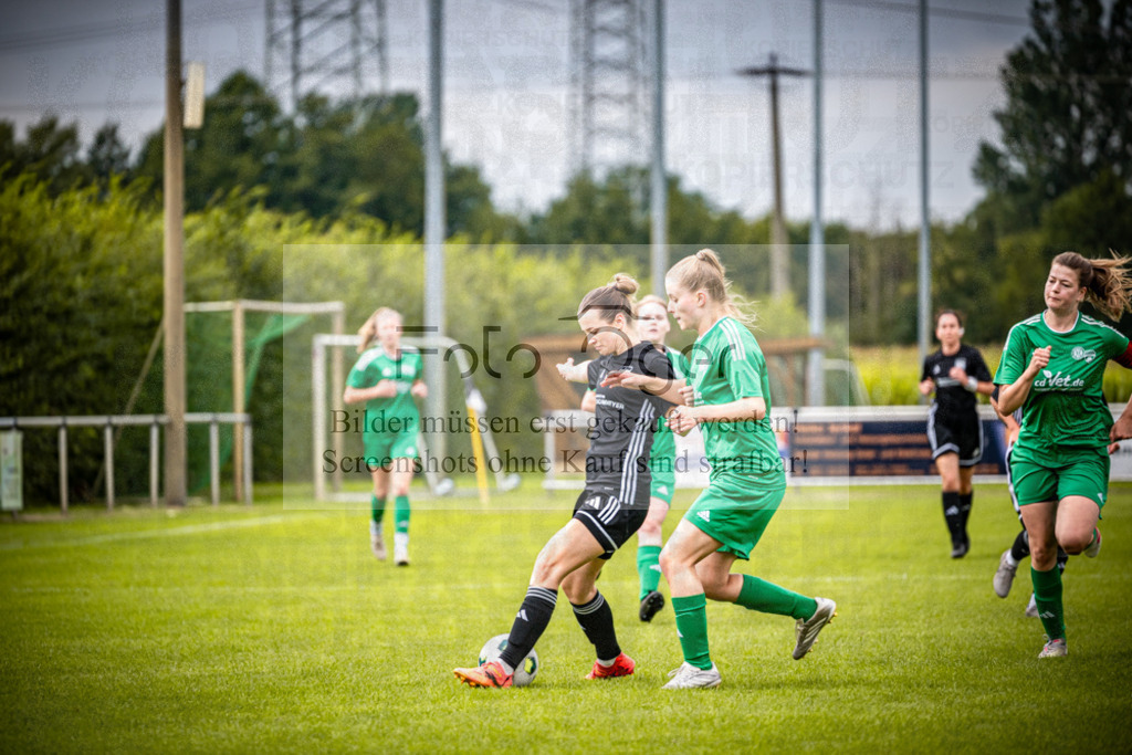 SG Bohmte/Ostercappeln/Schwagstorf - SG Hollenstede / Schwagstorf | Fr.-BZL Weser-Ems Süd · 1. Damen - SG Hollenstede / Schwagstorf · Sportplatz - Realisiert mit Pictrs.com