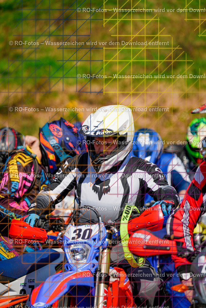 2 Lauf Mernes-65 | Sportfotografie von RO-Fotos: Motorsport, Motocross, Enduro, Laufveranstaltungen und Triathlon. Professionelle Fotos von Sportlern und Events. - Realisiert mit Pictrs.com