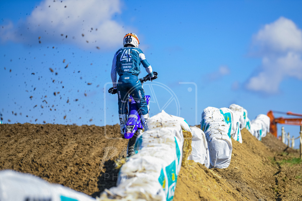 MX1 (160) | Paeschuphoto Shop - Wer nicht sucht der auch nicht findet.Ob Motocrossbilder oder von einem besuchtem Spiel, Hauptsache Action. - Realisiert mit Pictrs.com
