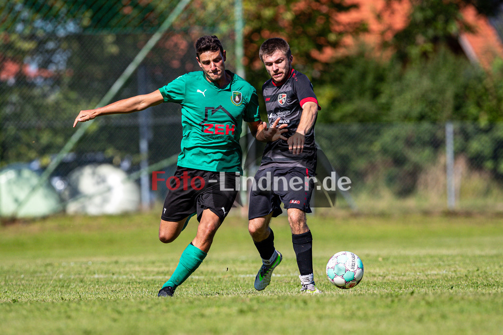 SV Wessobrunn-Haid gegen FC Wildsteig/Rottenbuch II | Fußball A-Klasse Gruppe B Herren, SV Wessobrunn-Haid gegen FC Wildsteig/Rottenbuch II, 20240811,Duell zwischen Julian STERR (Wessobrunn-Haid 7) und Korbinian AUHORN (Wildsteig-Rottenbuch 10),2024-08-11 in Wessobrunn (Sportpark Wessobrunn), Julian STERR (Wessobrunn-Haid 7), Korbinian AUHORN (Wildsteig-Rottenbuch 10)Copyright: WolfgangxLindner www.foto-lindner.de