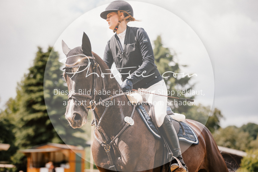 3I6A2341 | Stimmungsvolle Portraits und Reitsportfotografie im Ruhrgebiet und im Münsterland.

Pferdefotografie, Hundefotografie, Tierfotografie, Reportagen, Portraits von Tier und Mensch, Turnierfotografie in Bochum, Recklinghausen, Marl, Haltern am See, Dülmen.. - Realisiert mit Pictrs.com