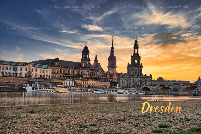 Dresden - 1 | Fotografie Photography Dresden Photoshooting  Fotoshooting Fotografin Dresdencity Bilder  Foto Dresdenvideos Kalender Postkarten Bilderdownload Portrait Hochzeitsfotografie Familienfotos Bewerbungsbilder Studiofotografie Fotograf Dresdenbilder Business - Realisiert mit Pictrs.com