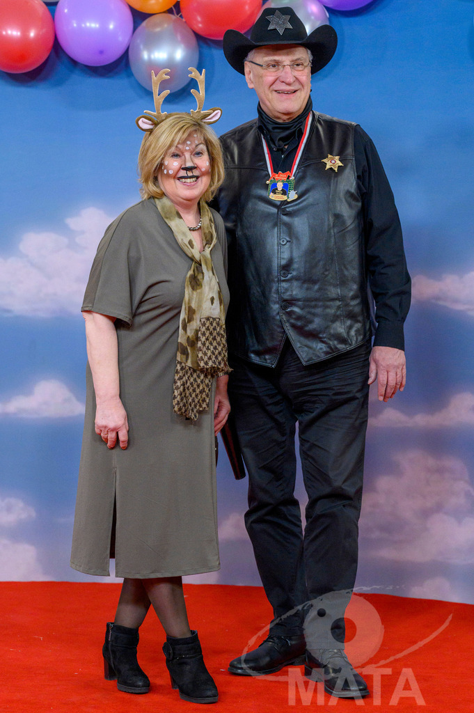 _DWA2132 | Gerswid Terheyden und Staatsminister Joachim Hermann (CSU) bei der TV-Sendung Fastnacht in Franken 2024. Veitshöchheim, 02.02.2024 Bayern Deutschland - Realisiert mit Pictrs.com