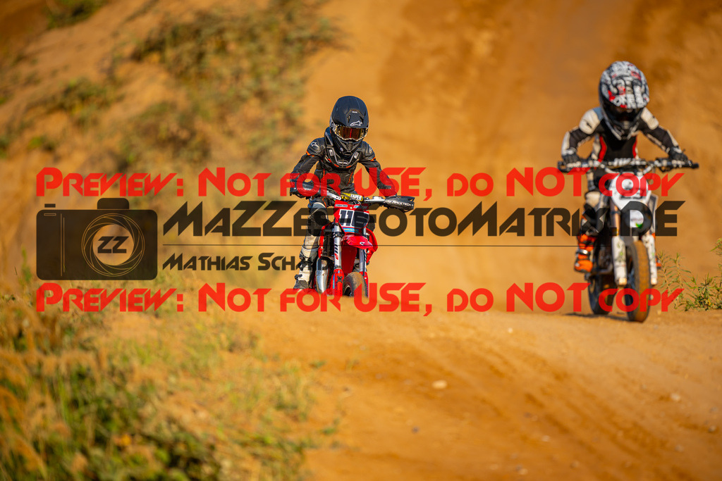 MaZZes-Fotomatrix-20260815-598727 | ROOKIES